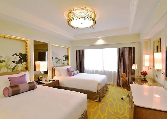 Apartment Greenbelt Five Star Breakfast Gym Swim Fast Internet Manila