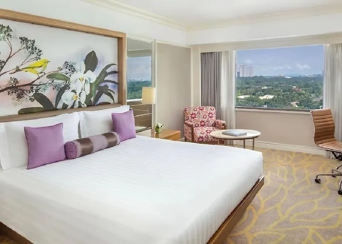 Greenbelt Five Star Breakfast Gym Swim Fast Internet Apartment Manila