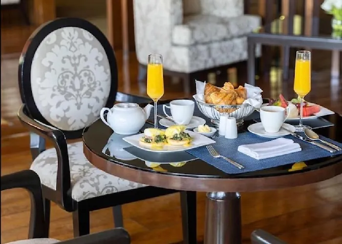 Greenbelt Five Star Breakfast Gym Swim Fast Internet Apartment Manila